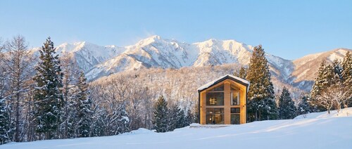 2026 New open! Slope-Front, True Ski-In/Ski-Out Luxury Villa in HAKUBA.