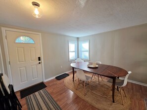 Dining - Cozy Sparta Getaway Near Indian Lakes, New Hot Tub! (Sparta)