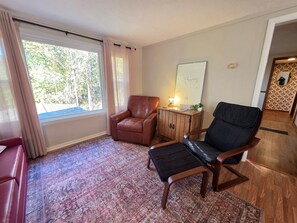 Interior - Cozy Sparta Getaway Near Indian Lakes, New Hot Tub! (Sparta)