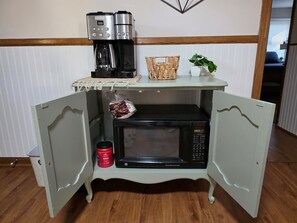 Interior - Cozy Sparta Getaway Near Indian Lakes, New Hot Tub! (Sparta)
