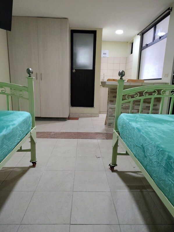 Standardværelse med 2 enkeltsenge | Strygejern/strygebræt, gratis Wi-Fi