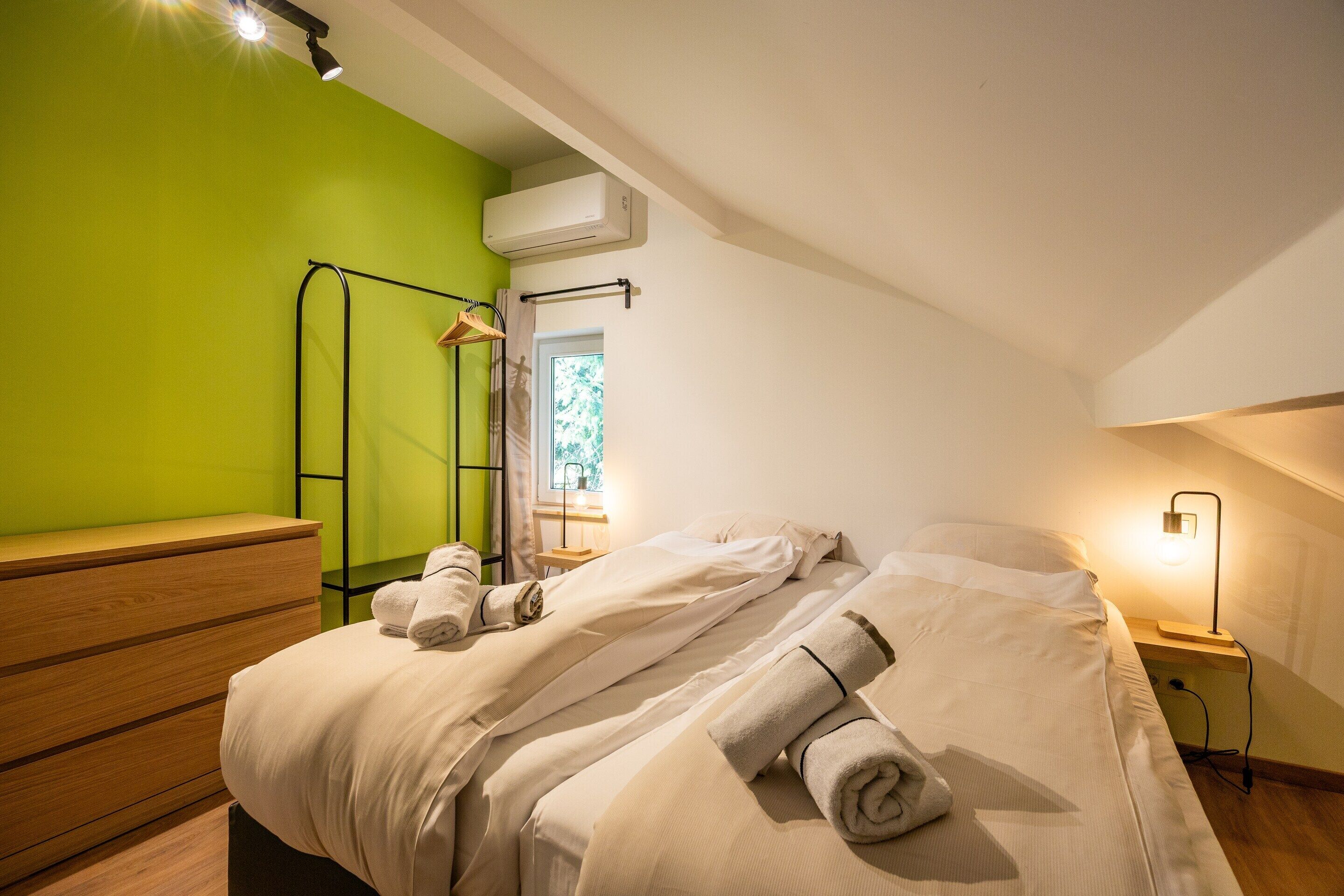 6 habitaciones y ropa de cama 