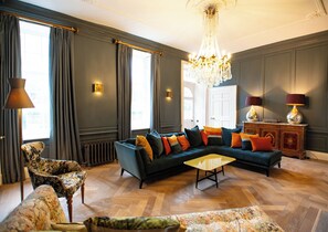 Living area - Wren Place Hall (Barnsley)