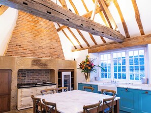 Dining - Wren Place Hall (Barnsley)