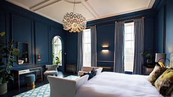 8 bedrooms, individually decorated, individually furnished, free WiFi