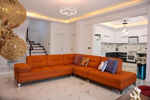 Comfort Villa, Lake View | Living area - ASİL VİLLA SAPANCA (Sapanca)