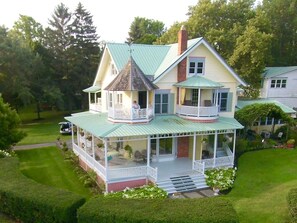 Exterior - Spacious 6-bedroom house on Cayuga Lake in the heart of the Finger Lakes! (Ovid)