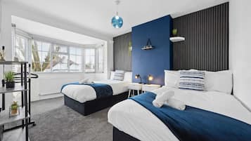 7 bedrooms, iron/ironing board, WiFi, bed sheets