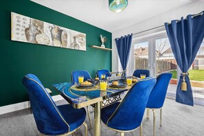 Dining - Spacious 7-bedroom townhome in beautiful Birmingham (Birmingham)