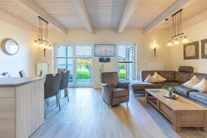 House | Living room - Skandinavisches Reihenhaus in Dagbuell mit Sauna (Dagebuell)