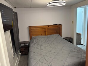 熨斗/熨衫板、Wi-Fi、床單