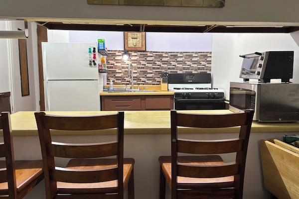 Mikroaaltouuni, uuni, liesi