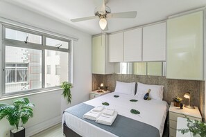 Comfort appartement | Verduisterende gordijnen, een strijkplank/strijkijzer, gratis wifi