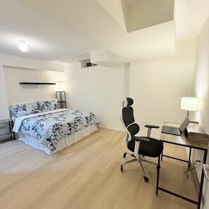 2 bedrooms, desk, iron/ironing board, free WiFi