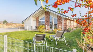 House | Property grounds