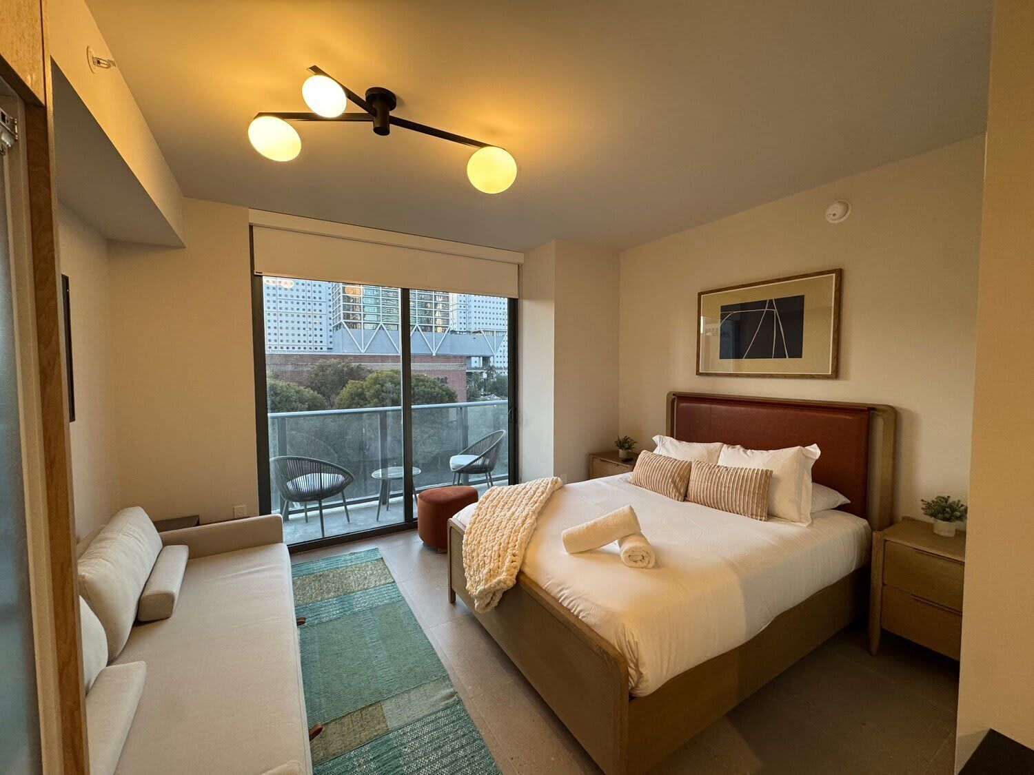 Bügeleisen/Bügelbrett, WLAN, Bettwäsche