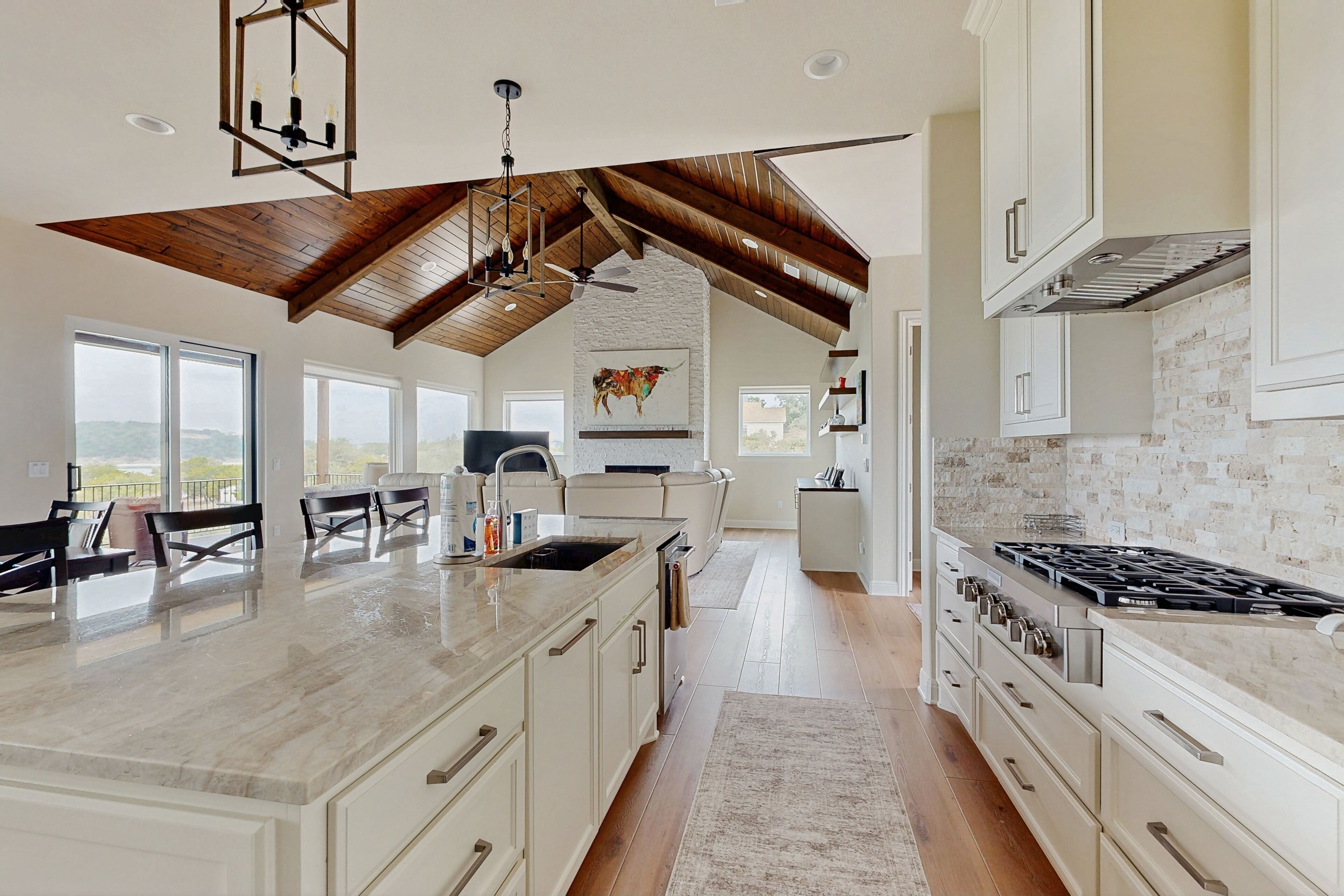 冰箱、微波炉、烤箱、炉灶