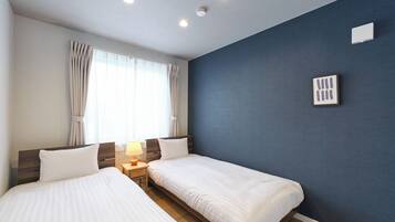 Comfort Condo, 2 Bedrooms, Non Smoking | Iron/ironing board, free WiFi