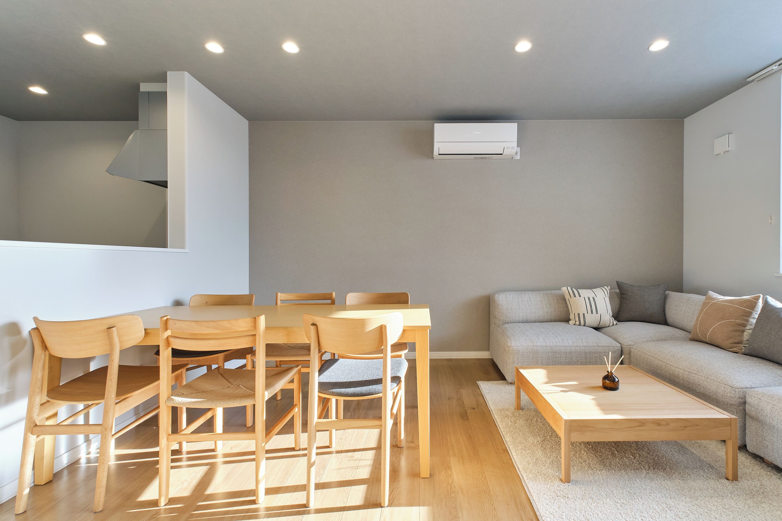 Comfort Condo, 2 Bedrooms, Non Smoking | In-room dining