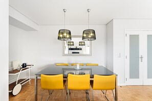 Dining - GuestReady - Cosy Porto retreat (Porto)