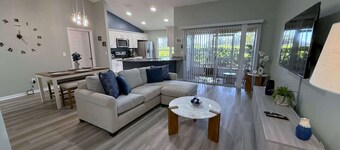 Beautiful Remodeled Townhome in Southern Dunes