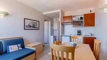 Apartment | Dining