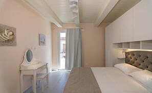 Appartement, balkon, uitzicht op zee | Verduisterende gordijnen, geluiddichte muren