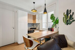 Private kitchen - Paris Studio near Eiffel Tower - Metro access 6/8/12 (Paris)