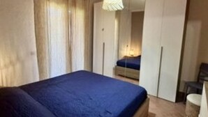 1 soverom og reiseseng for barn