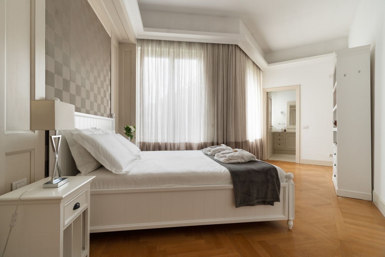 3 Schlafzimmer, Bügeleisen/Bügelbrett