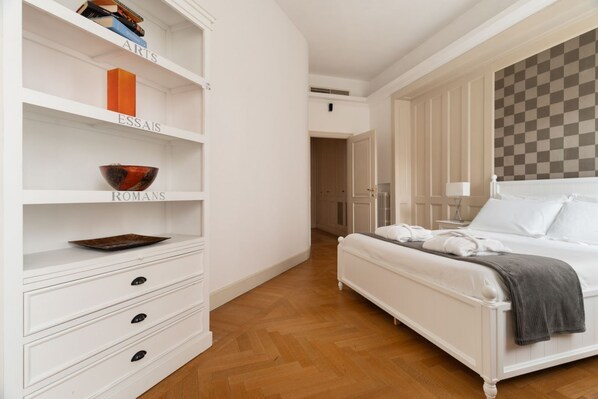 3 bedrooms, iron/ironing board