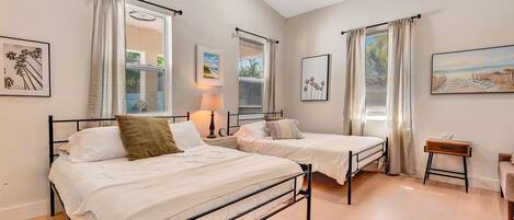 5 soverom, strykejern/-brett, wi-fi og sengetøy