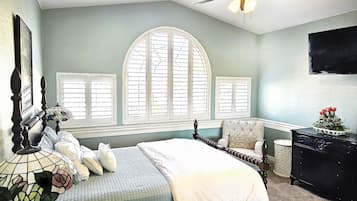 Skrivbord, strykjÀrn/strykbrÀda och wi-fi