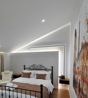 In-room safe, soundproofing, free WiFi