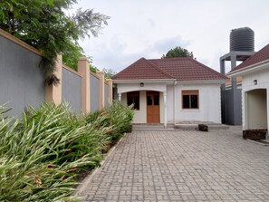 Property amenity - Prestige Suites Kamwenge (Kibale)
