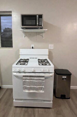 Unclassified image, 3 of 14, button