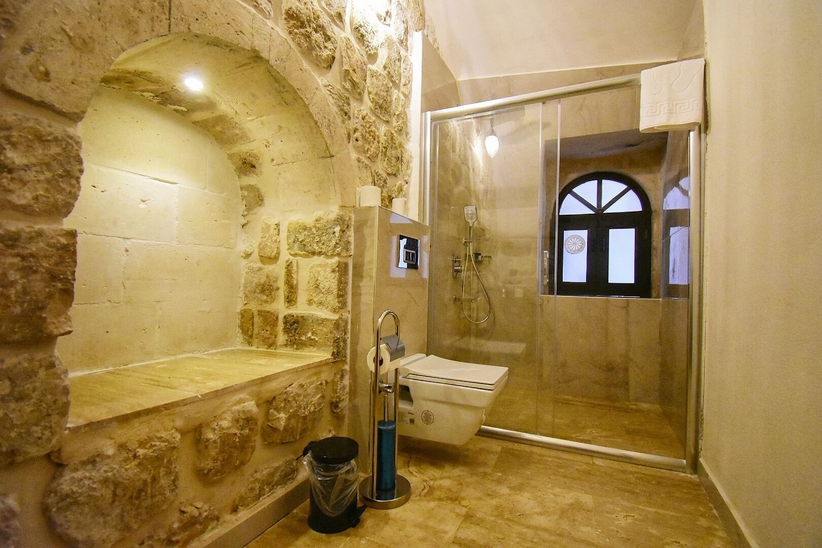 Superior Room | Bathroom | Hair dryer, towels, soap, shampoo