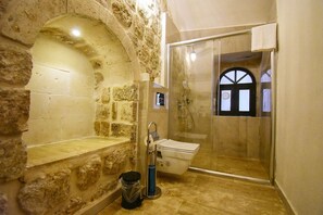 Superior-rum | Badrum | Hårtork, handdukar, tvål och schampo