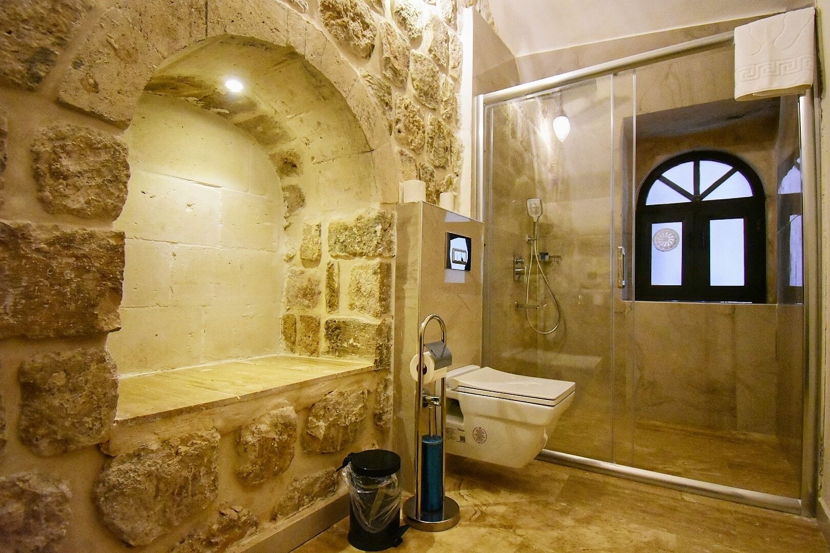 Superior Room | Bathroom