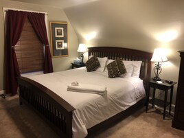 Comfort Room | Free WiFi