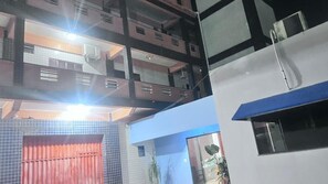 Exterior detail - Braz Hotel (Tomé-Açu)