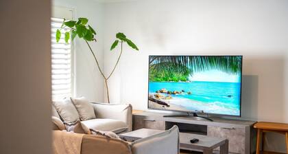 Paws & Palms Hideaway