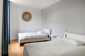 4 Schlafzimmer, Bügeleisen/Bügelbrett, kostenloses WLAN