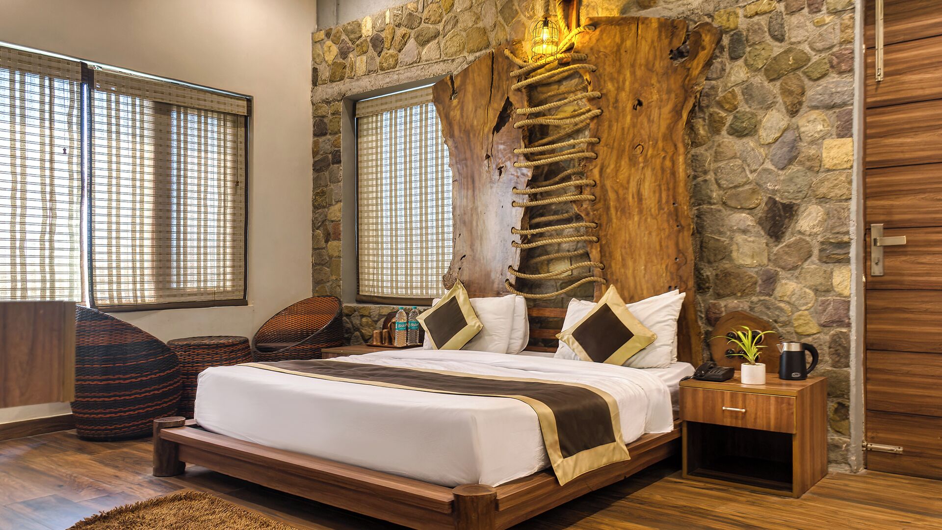 Traditionelt værelse - balkon | Skrivebord, arbejdsområde til bærbare computere, strygejern/strygebræt