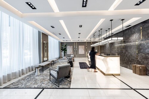 Modern 1BR Downtown Condo | Stylish & Cozy