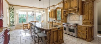 World Cup 2026 Luxury Stay
Sleeps 15+ Private Gym & Ultimate Entertainment Home