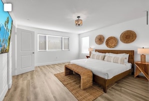 8 bedrooms, iron/ironing board, free WiFi, bed sheets - Bella Coachella 8BR Dream Home for Families & Friends (Coachella)