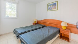 Apartment | 2 bedrooms - Family Apartment Near Plage Richelieu (Agde)