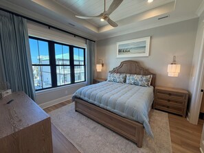 4 間睡房、熨斗/熨衫板、免費 Wi-Fi、床單