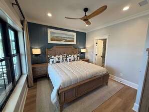 4 Schlafzimmer, Bügeleisen/Bügelbrett, kostenloses WLAN, Bettwäsche